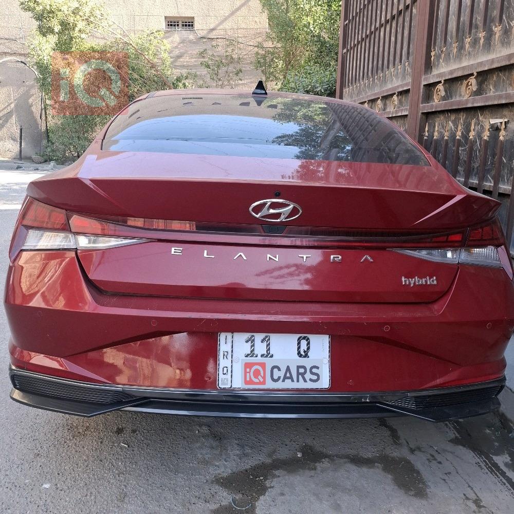 هیۆندای ئەلەنترا